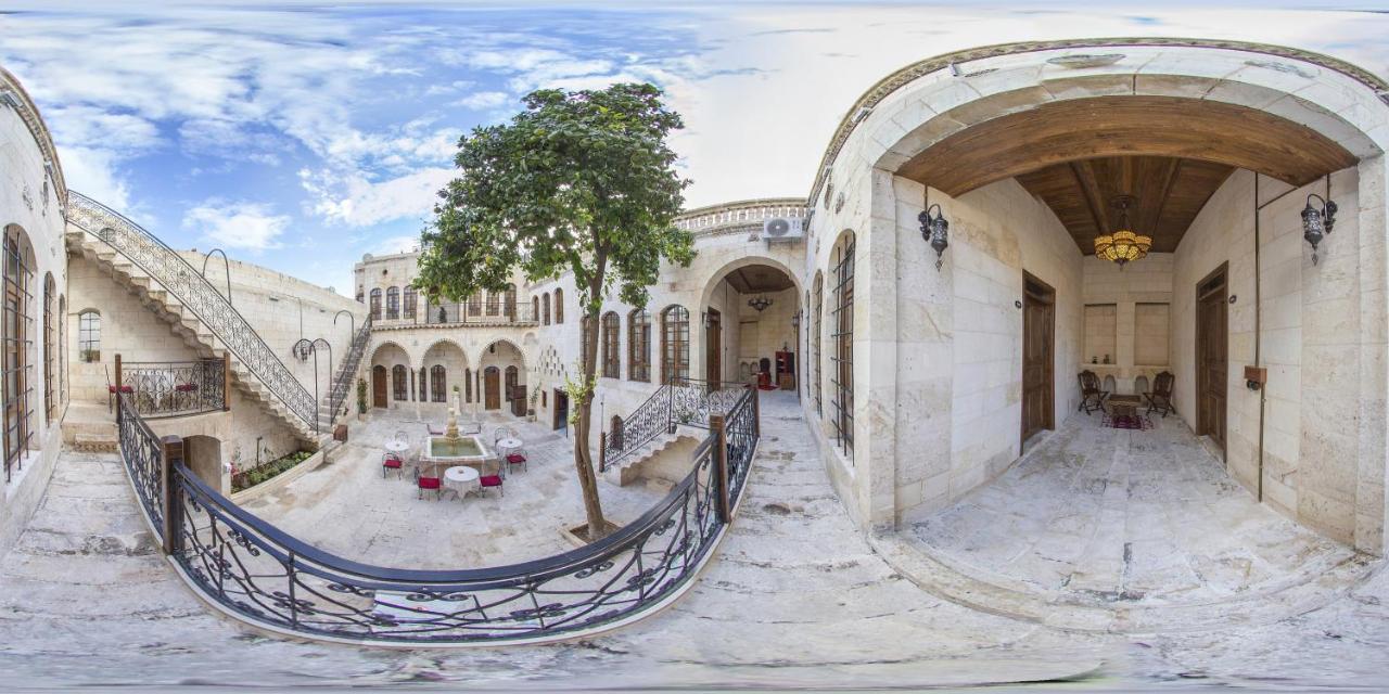 Hayatli Konak ชานลูร์ฟา ภายนอก รูปภาพ